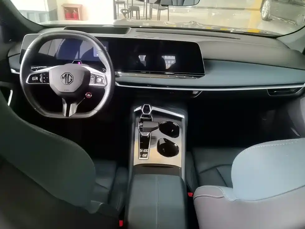 MG MG7 2025 2025 2.0T Trophy+ Super Smart Driving Edition