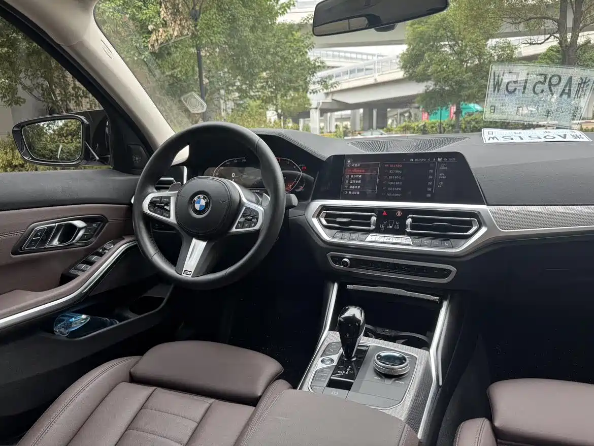 BMW 3-SERIES