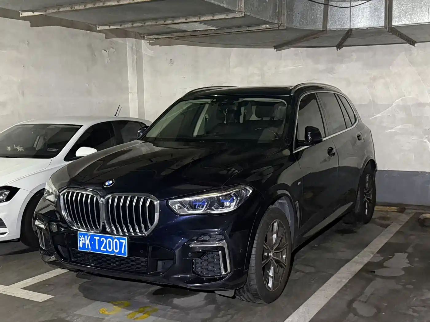 Фото 1 - BMW X5