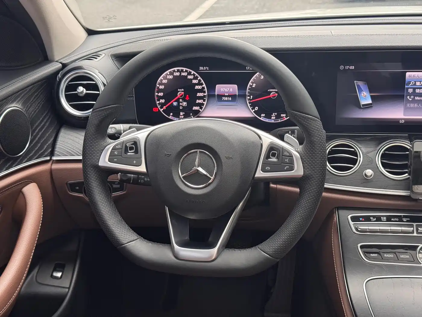 Mercedes-Benz E-Class 2018 E 300 L Sport Fashion фото 8