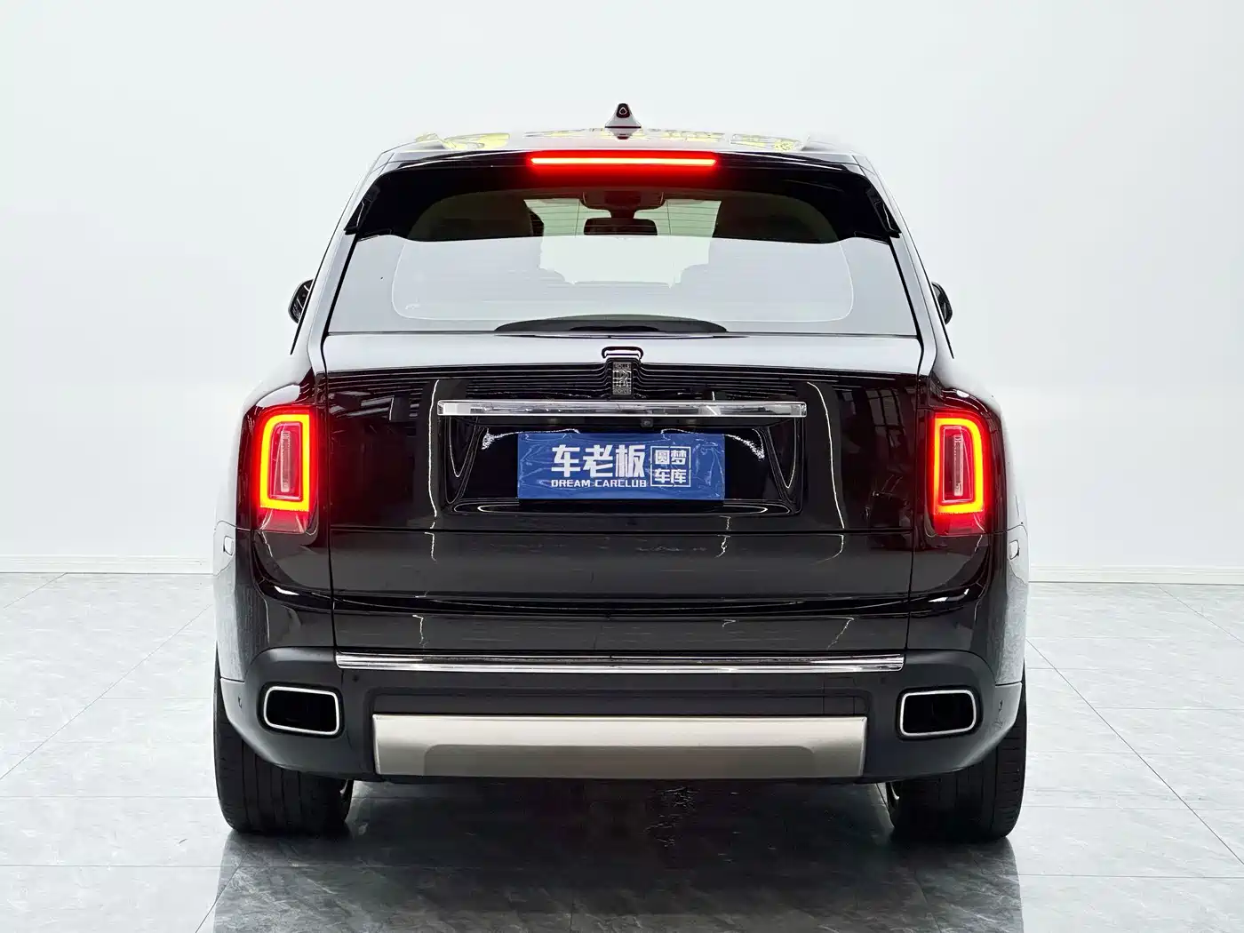 Rolls-Royce Cullinan 2019 2018 5-Seater Version