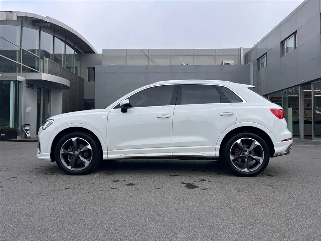 Audi Q3 2020 35 TFSI Fashion Dynamic фото 4