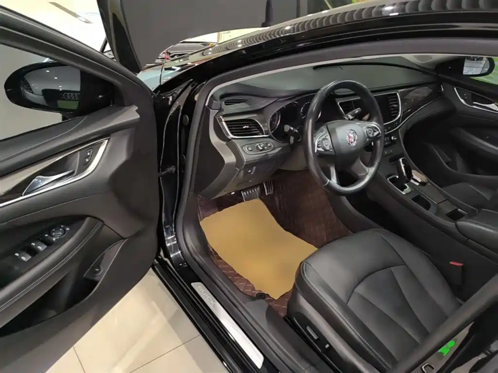 Buick LaCrosse 2022 652T Luxury фото 16