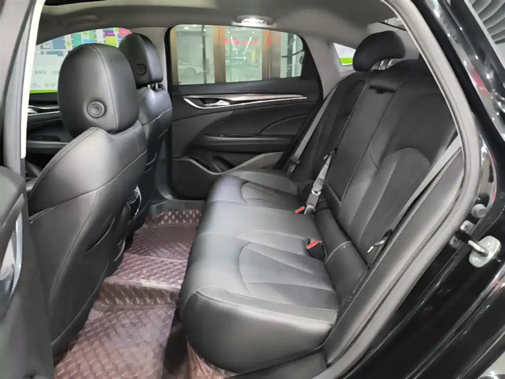 Buick LaCrosse 2022 652T Luxury фото 17