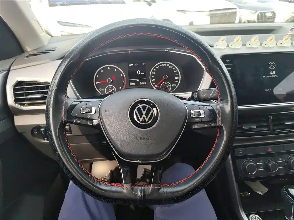 Volkswagen T-Cross 2021 1.5L Auto Comfort Edition фото 7