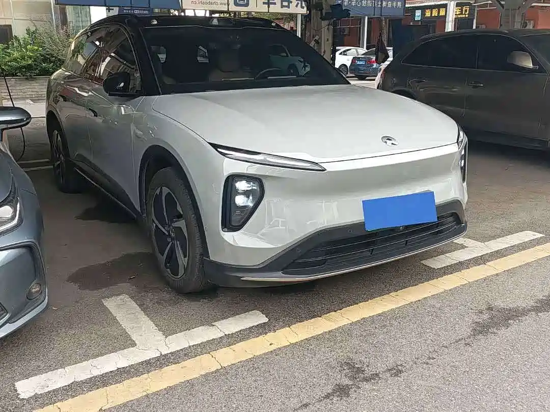 Фото 3 - NIO ES6