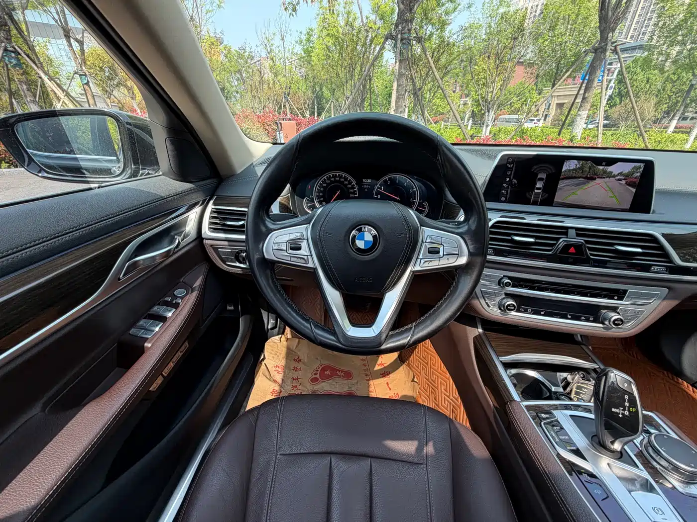 BMW 7 Series 2017 730Li Leading Edition фото 8