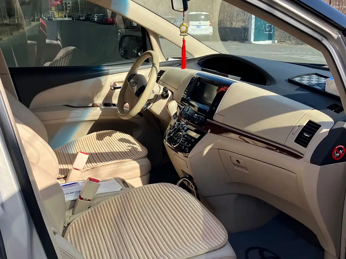 Toyota Previa 2012 2.4L 7-Seater Luxury Edition фото 5