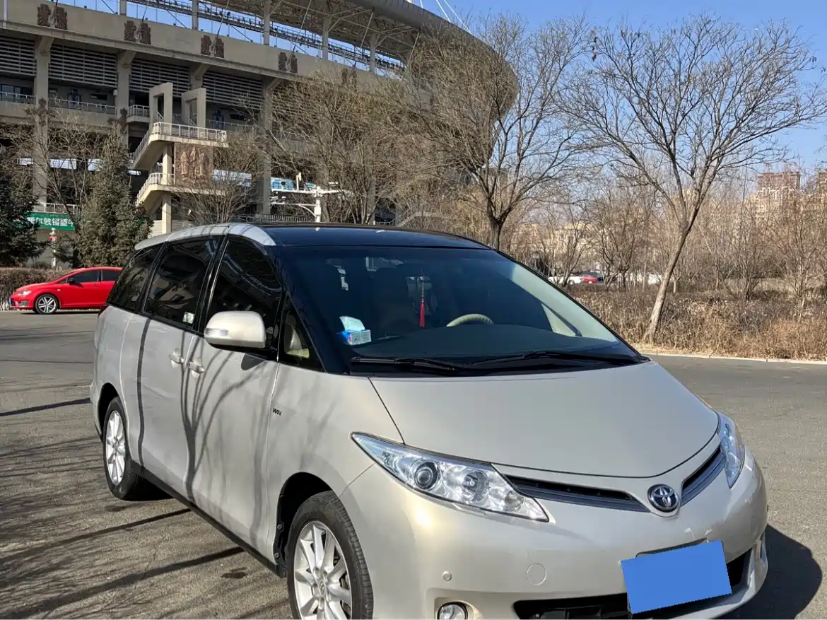 Toyota Previa 2012 2.4L 7-Seater Luxury Edition фото 2