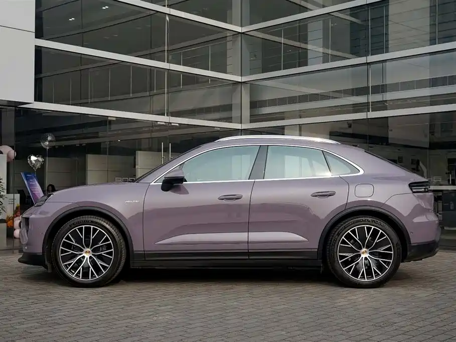 PORSCHE MACAN NEW ENERGY