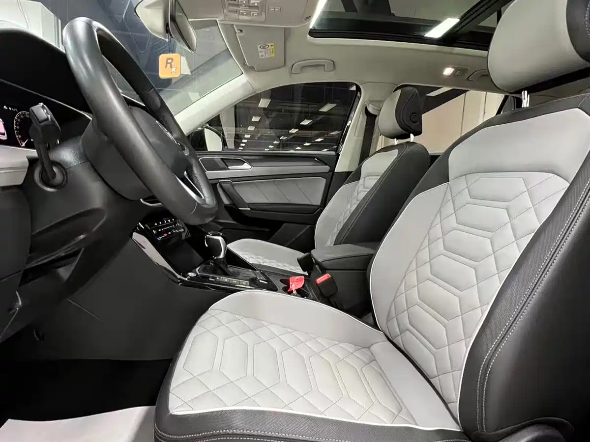 Volkswagen Tayron 2023 280TSI 2WD Luxury Plus Advanced Edition фото 8
