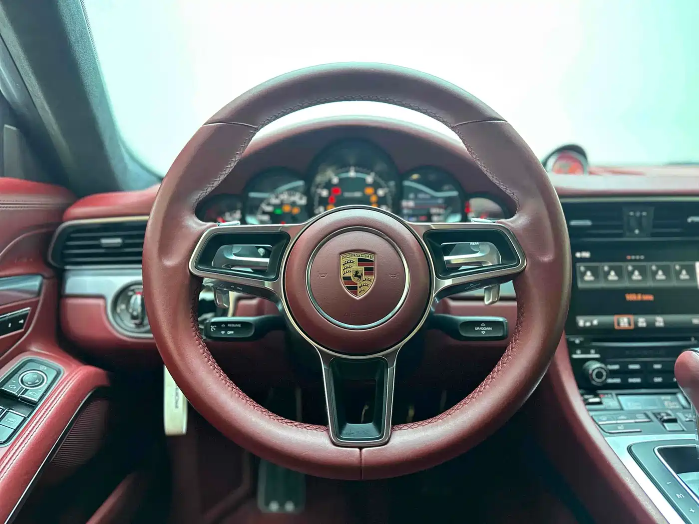 Porsche 911 2016 Carrera 3.0T фото 19