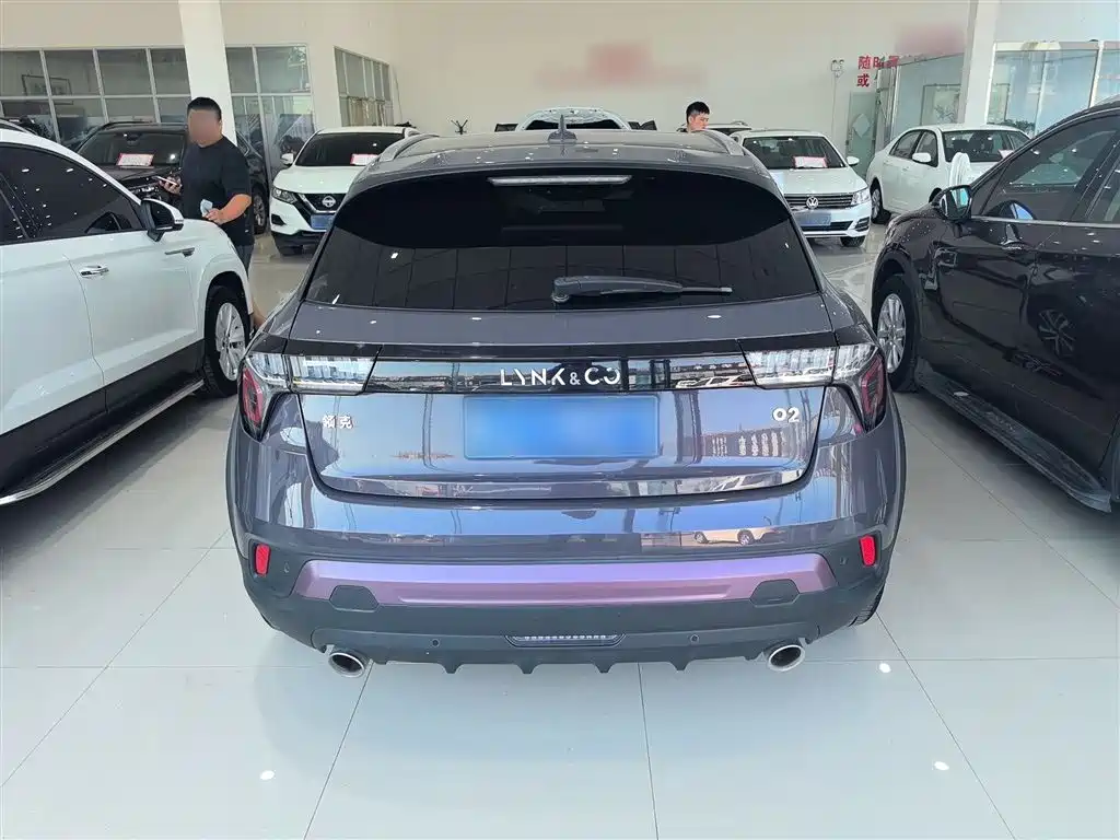 Lynk & Co 02 2021 1.5TD DCT 2WD Shine Champion Edition фото 5
