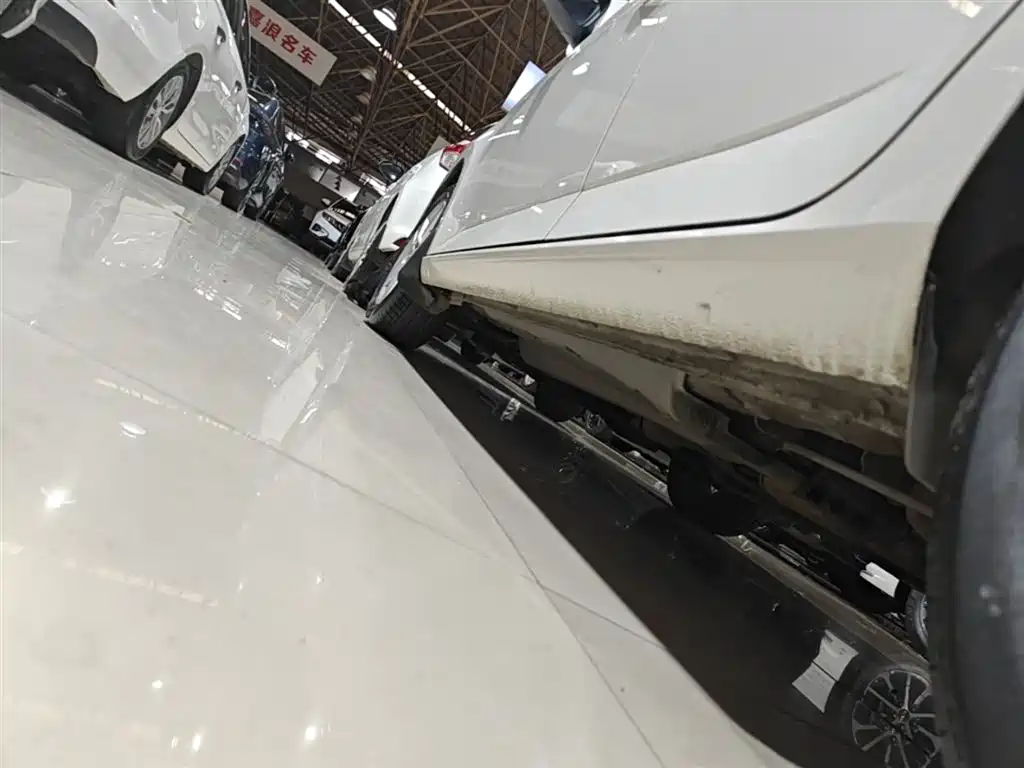 Škoda Fabia 2017 1.4L Auto Car Enjoy Edition фото 22