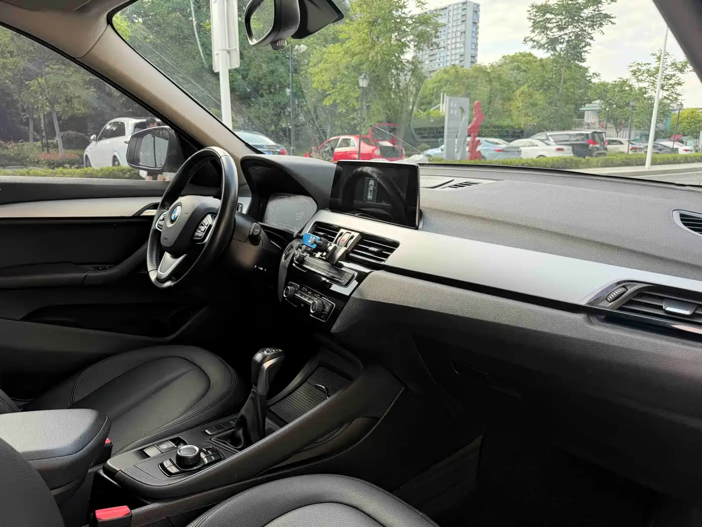 BMW X1 2018 sDrive20Li Leading Model фото 11