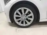 Фото 23 - Tesla Model 3