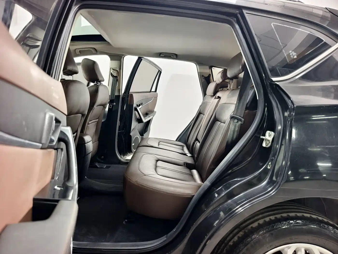Landwind X5 2017 2016 Plus 2.0T Automatic Leadership Edition