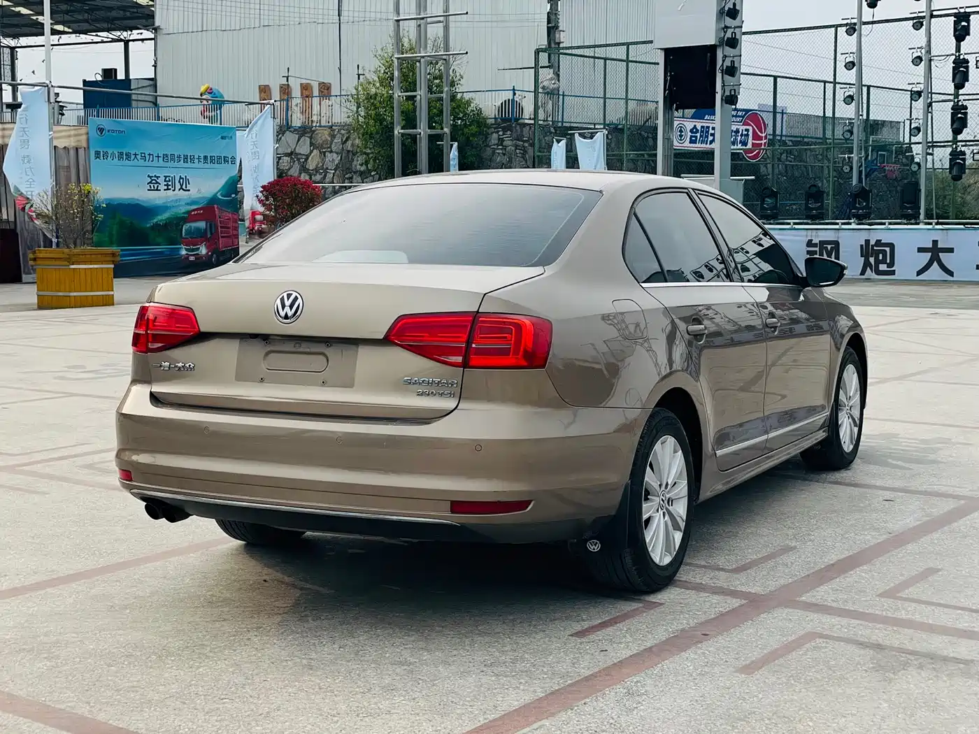 Volkswagen Sagitar 2015 230TSI Automatic Comfort фото 15