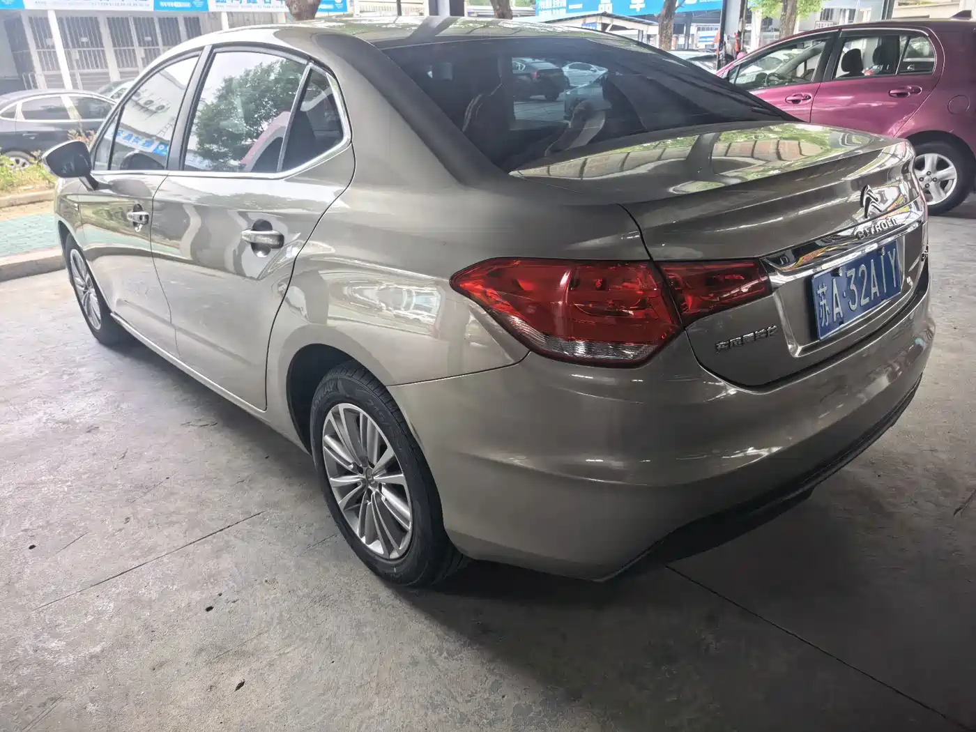 Citroën C4L 2016 2015 1.8L Automatic Luxury Edition