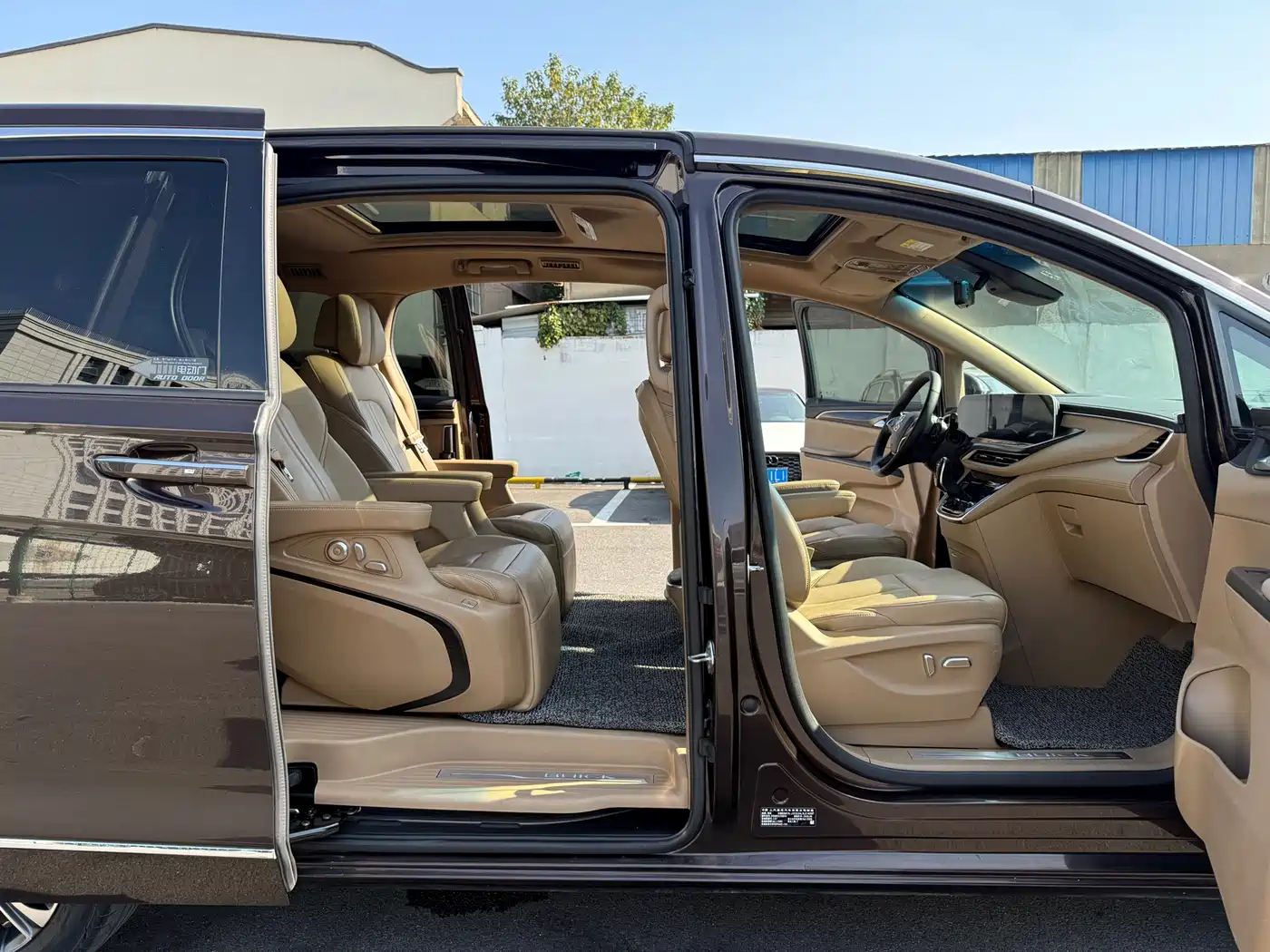 Buick GL8 2020 ES Landglory 653T Flagship фото 5