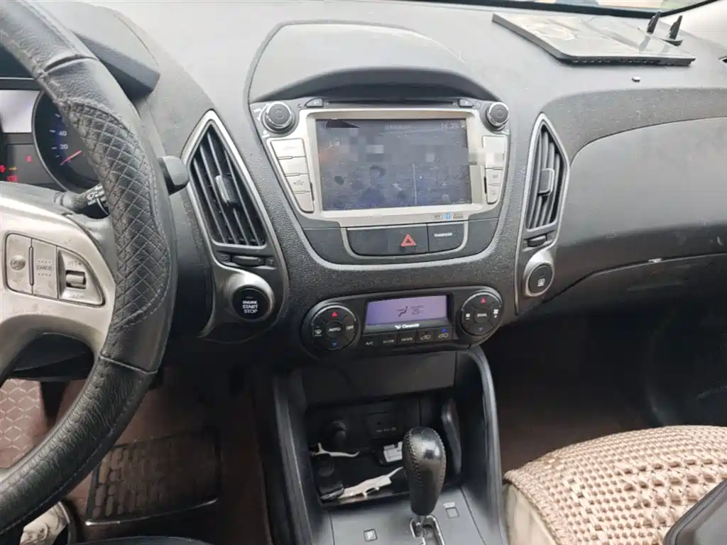 Hyundai Beijing Hyundai ix35 2013 2.0L Auto 2WD Smart GLS China IV фото 6