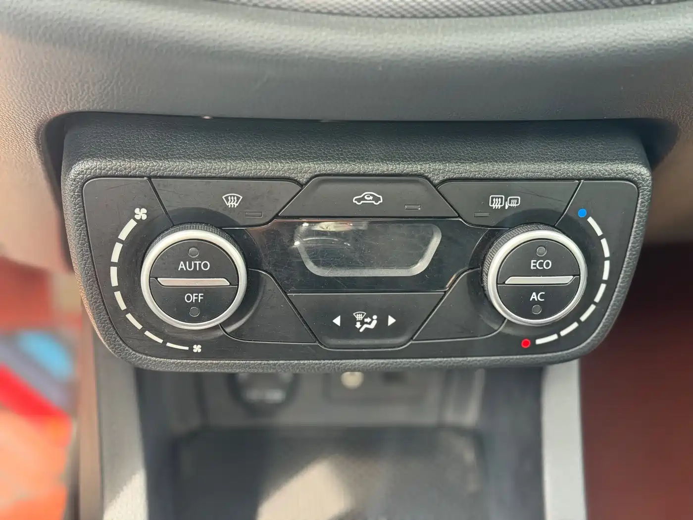 FAW Senya R7 2017 2017 Model 1.6L Manual Luxury