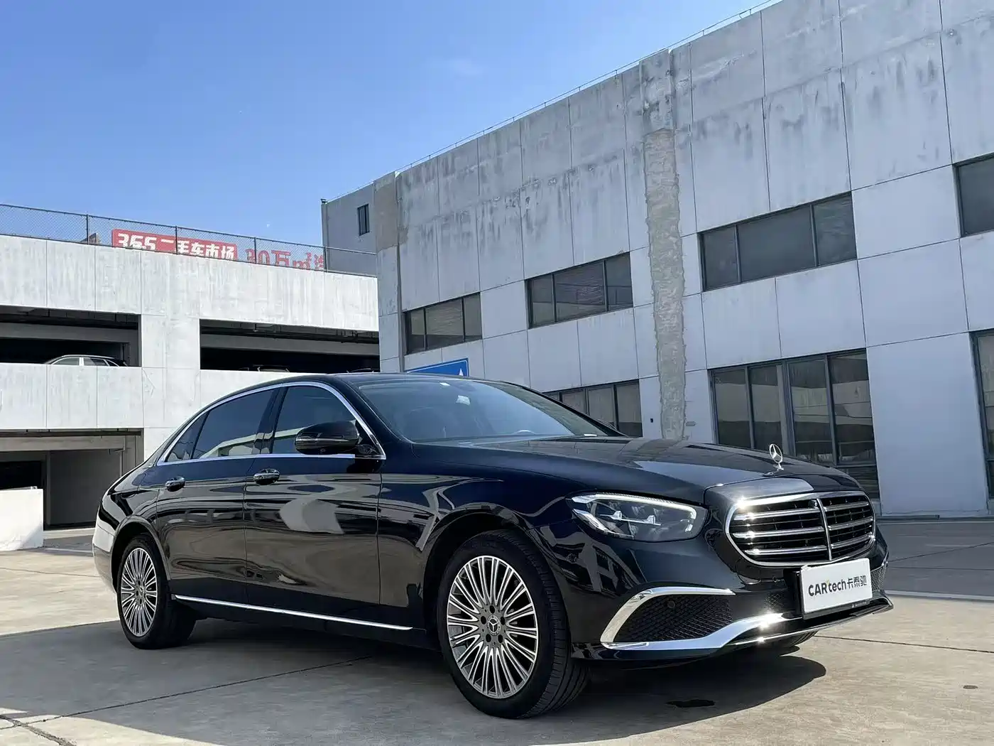 MERCEDES-BENZ E CLASS