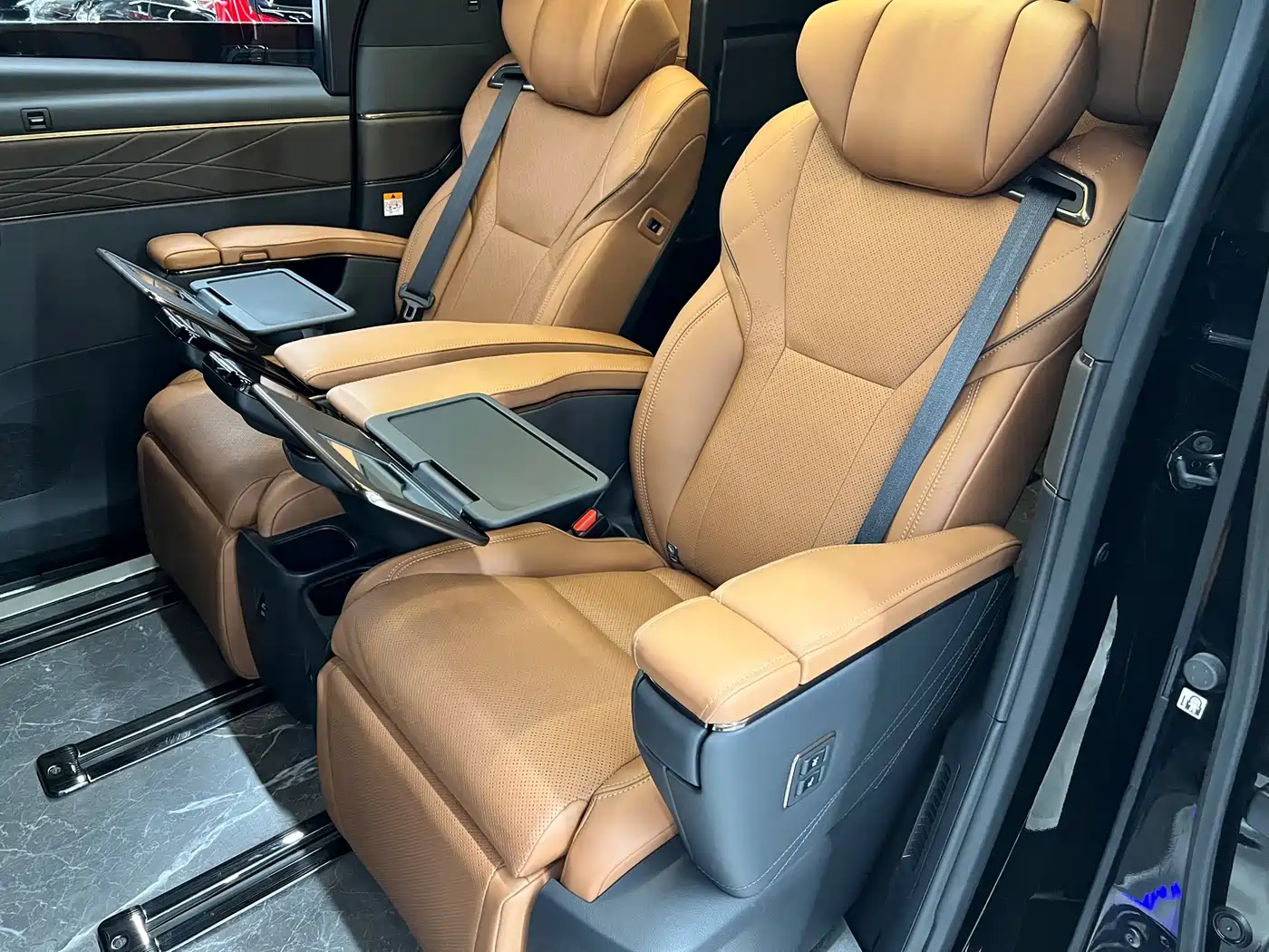 Toyota Alphard 2025 2024 Hybrid 2.5L Ultimate Enjoyment Edition