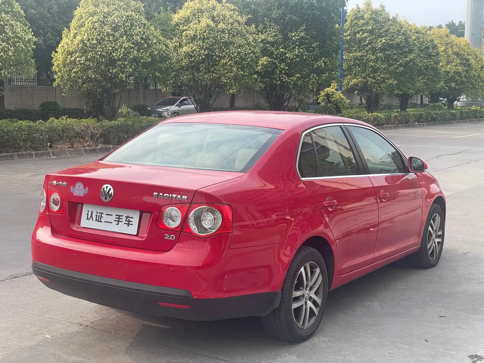 صورة 18 - Volkswagen Sagitar