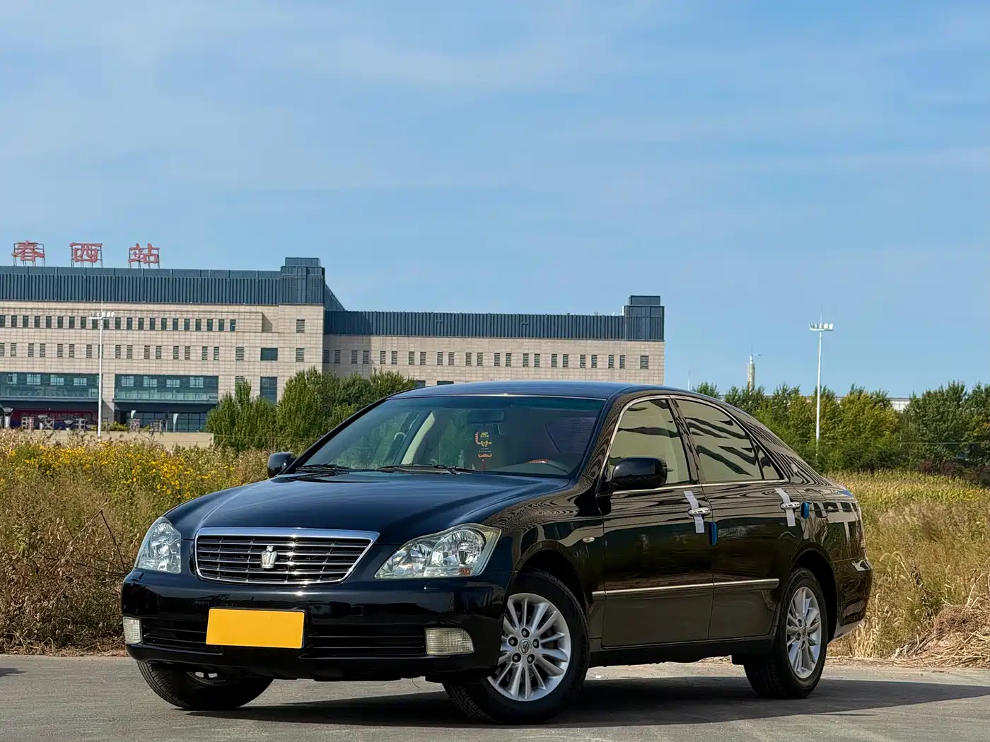 Toyota Crown 2005 Model 2.5L Royal