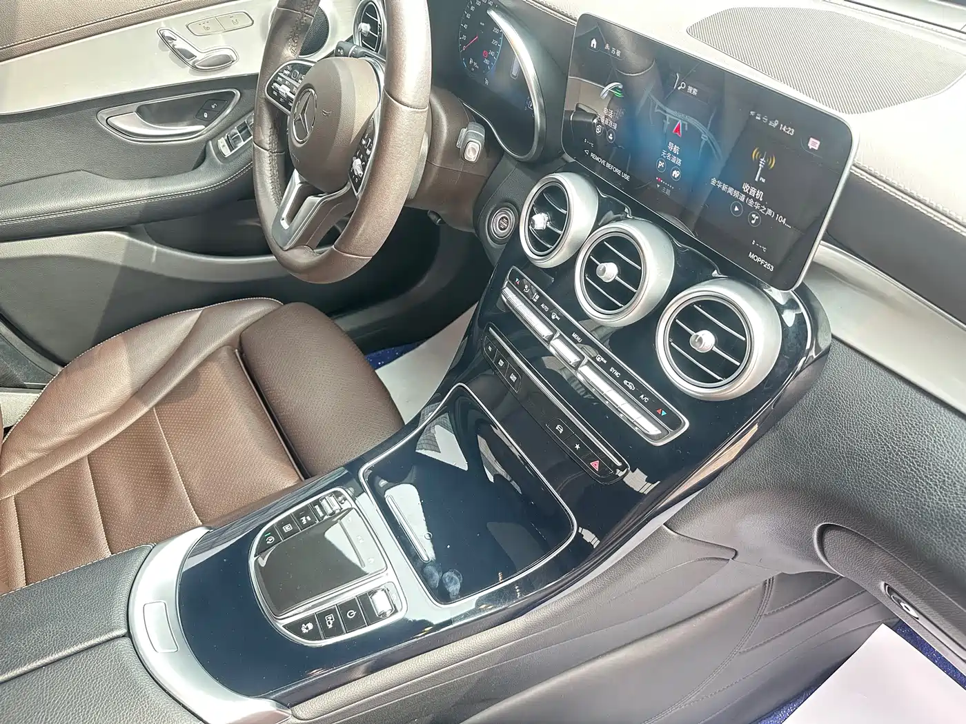 Mercedes-Benz GLC 2022 Model GLC 260 L 4MATIC Dynamic Edition фото 8