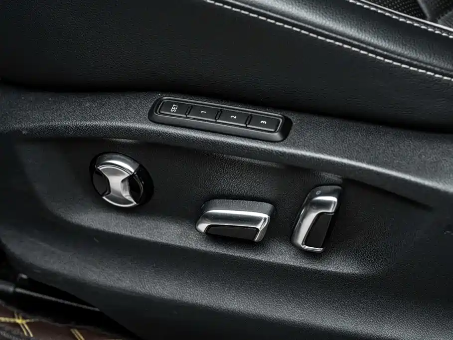 Volkswagen Teramont 2019 Model Teramont X 380TSI 4WD Prestige Luxury Edition фото 18
