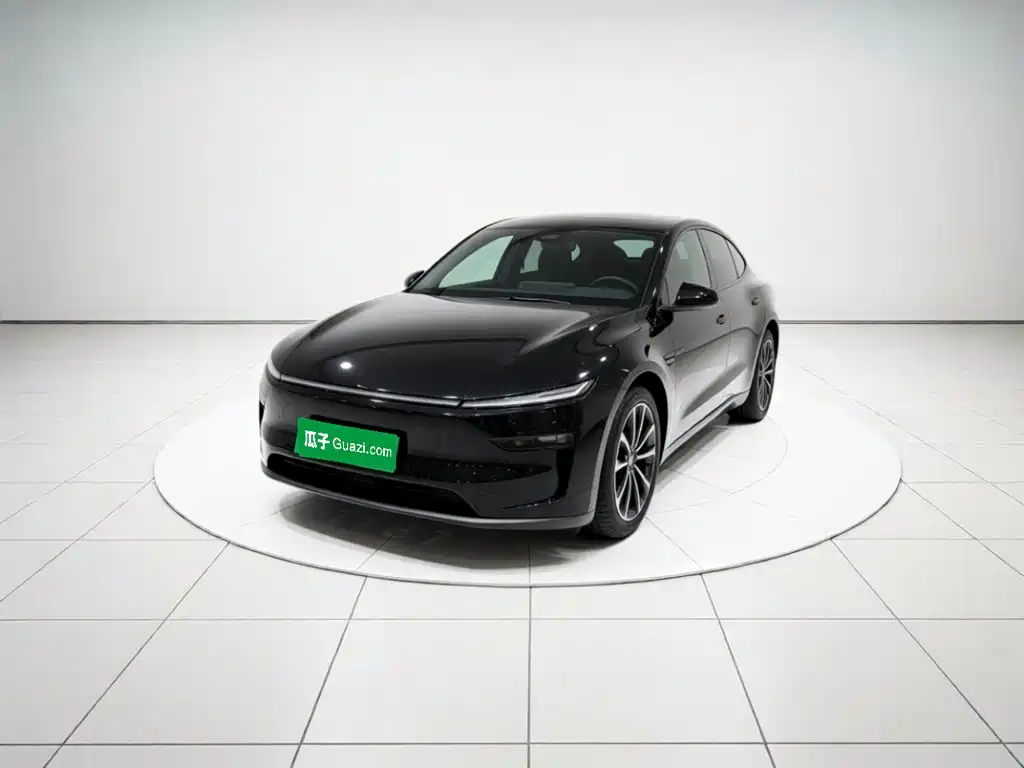 Tesla Model Y L 2026 2025 Facelift Long Range AWD