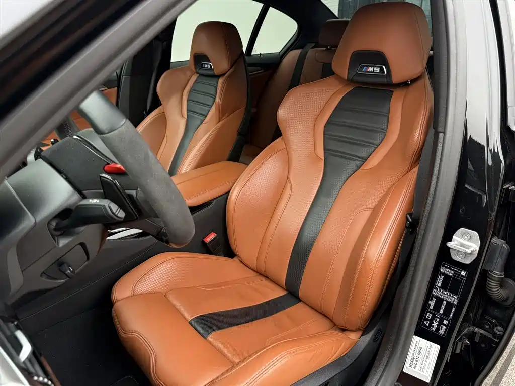 BMW M5 2021 M5 фото 30