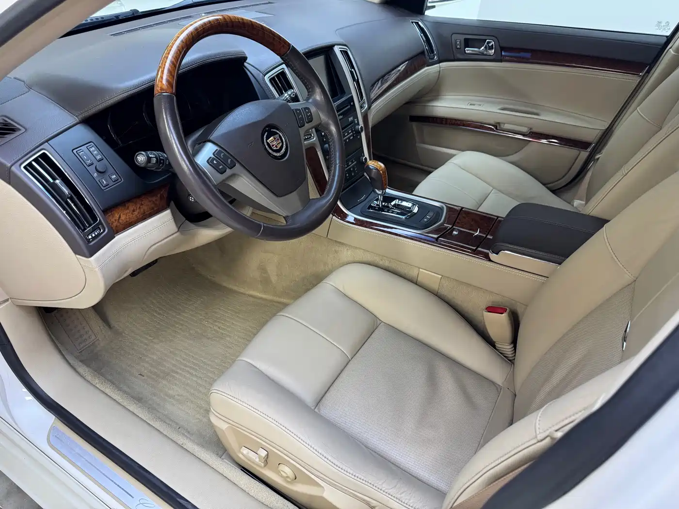 Cadillac SLS 2007 Model 2.8 Luxury фото 12