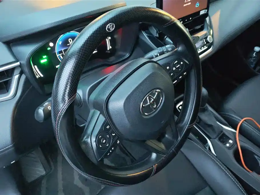 Toyota Corolla Cross 2023 Hybrid 2.0L Elite Edition фото 15