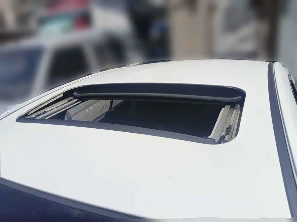 Фото 6 - Geely Emgrand