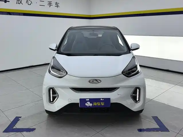 QQ New Energy Little Ant 2022 Facelift Sweet Edition Half Sugar NMC 30.6kWh 30kW 301km — фото 2
