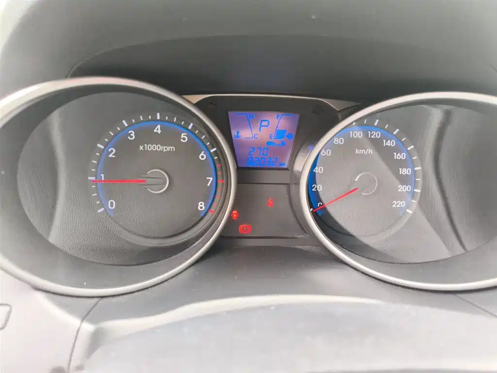 Hyundai Beijing Hyundai ix35 2015 2.0L Automatic 2WD Smart China V фото 4