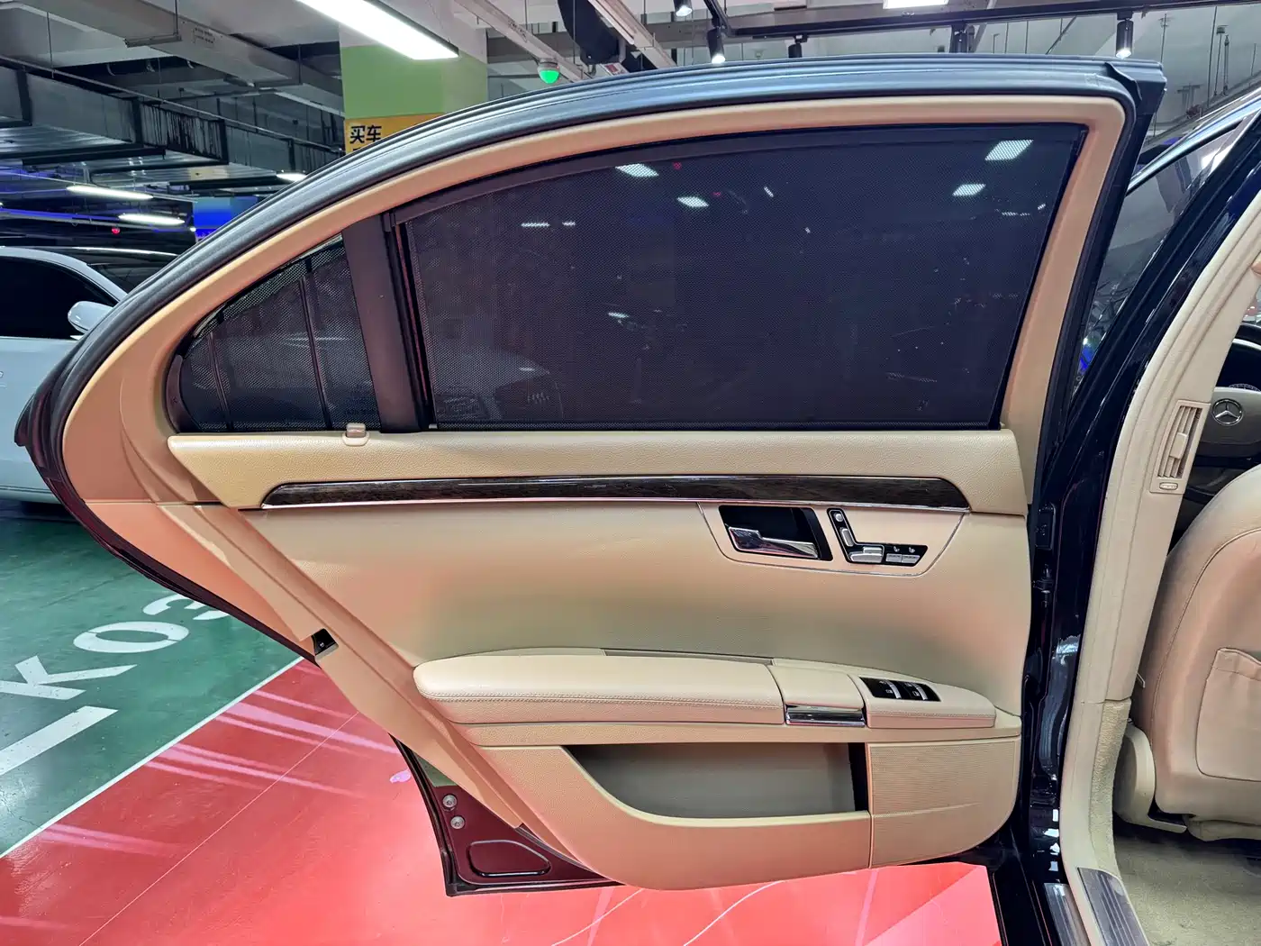 Mercedes-Benz S-Class 2010 S 300 L Luxury фото 32