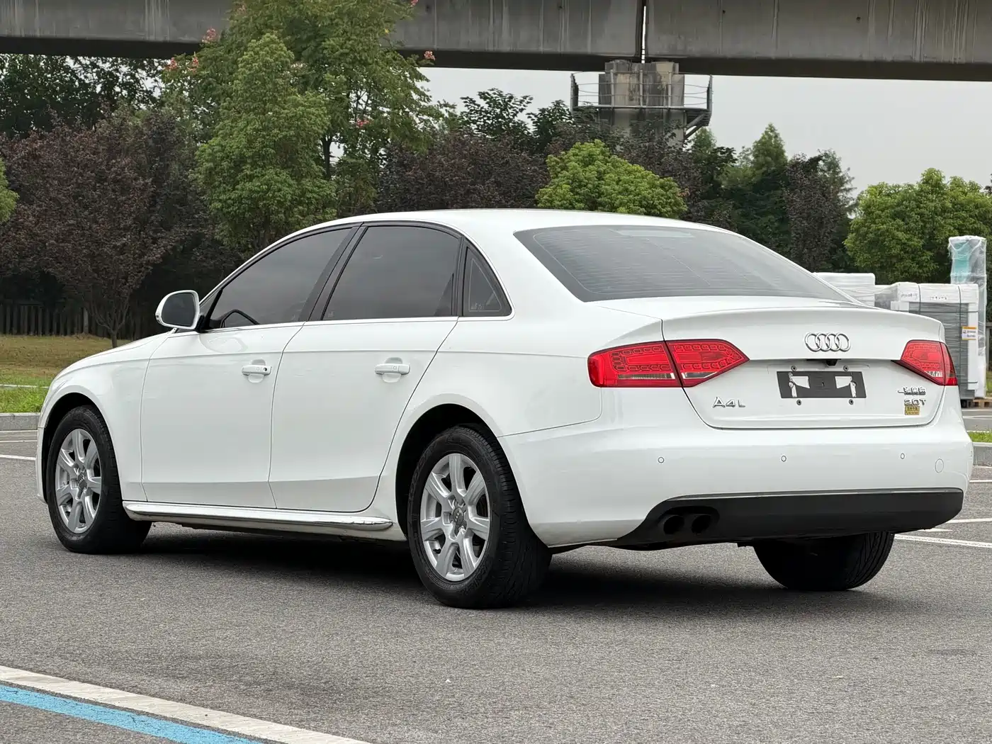 Фото 3 - Audi A4L