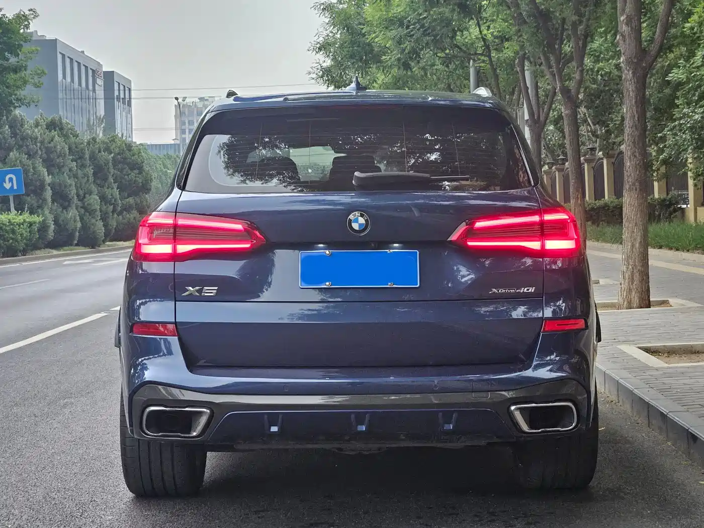 BMW X5 (Import) 2019 xDrive40i Exclusive M Sport Package фото 5