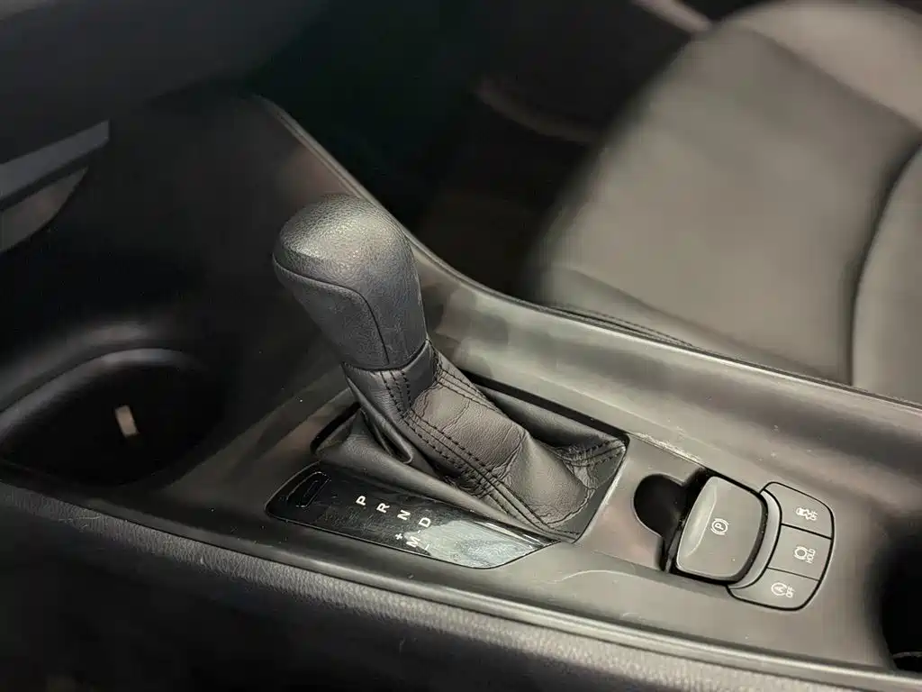 Toyota C-HR 2021 2.0L Comfort Edition фото 22