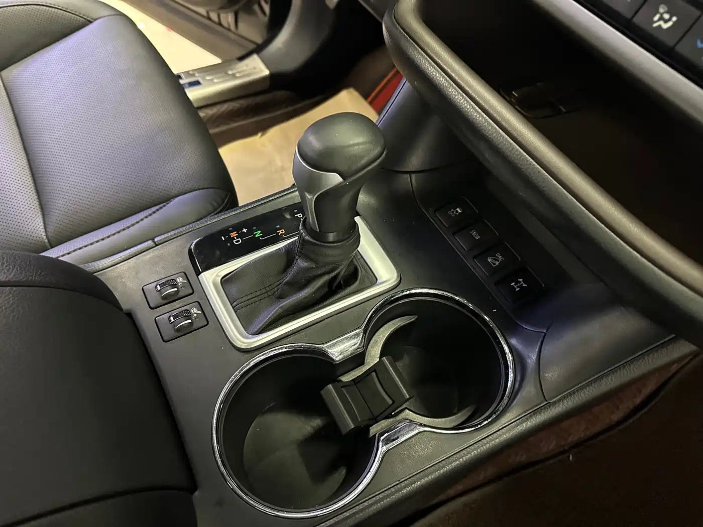 Toyota Highlander 2021 2.0T AWD Luxury 7-Seater фото 13