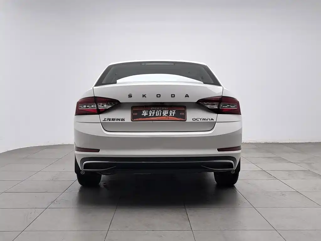Фото 4 - Škoda Octavia