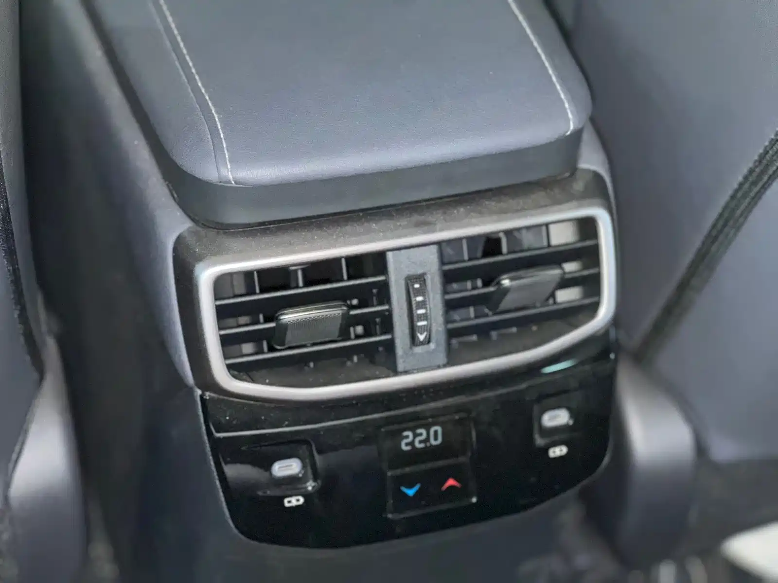 Фото 8 - Lexus RX