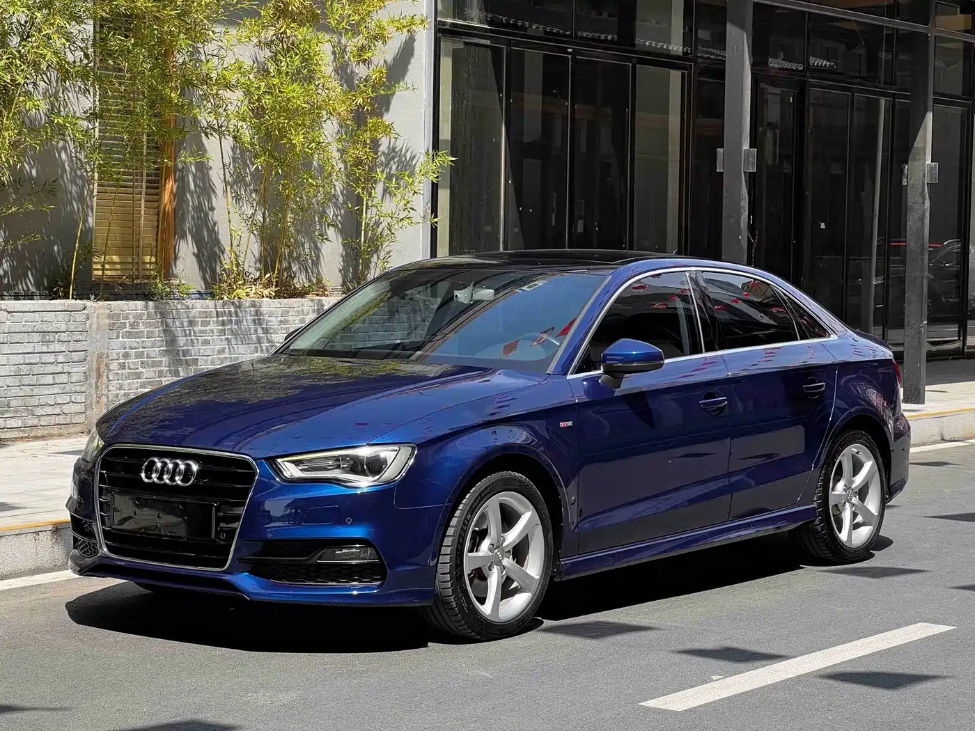 Audi A3 (Import) 2016 2015 Limousine 45 TFSI S line Luxury