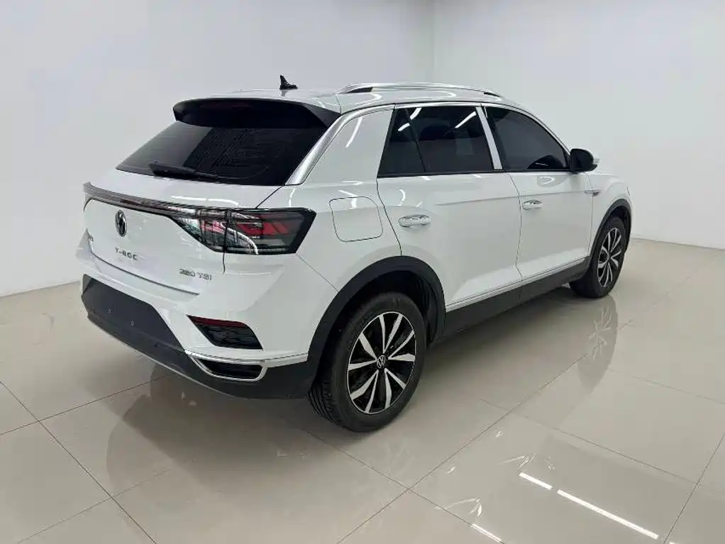 Photo 4 - Volkswagen T-ROC