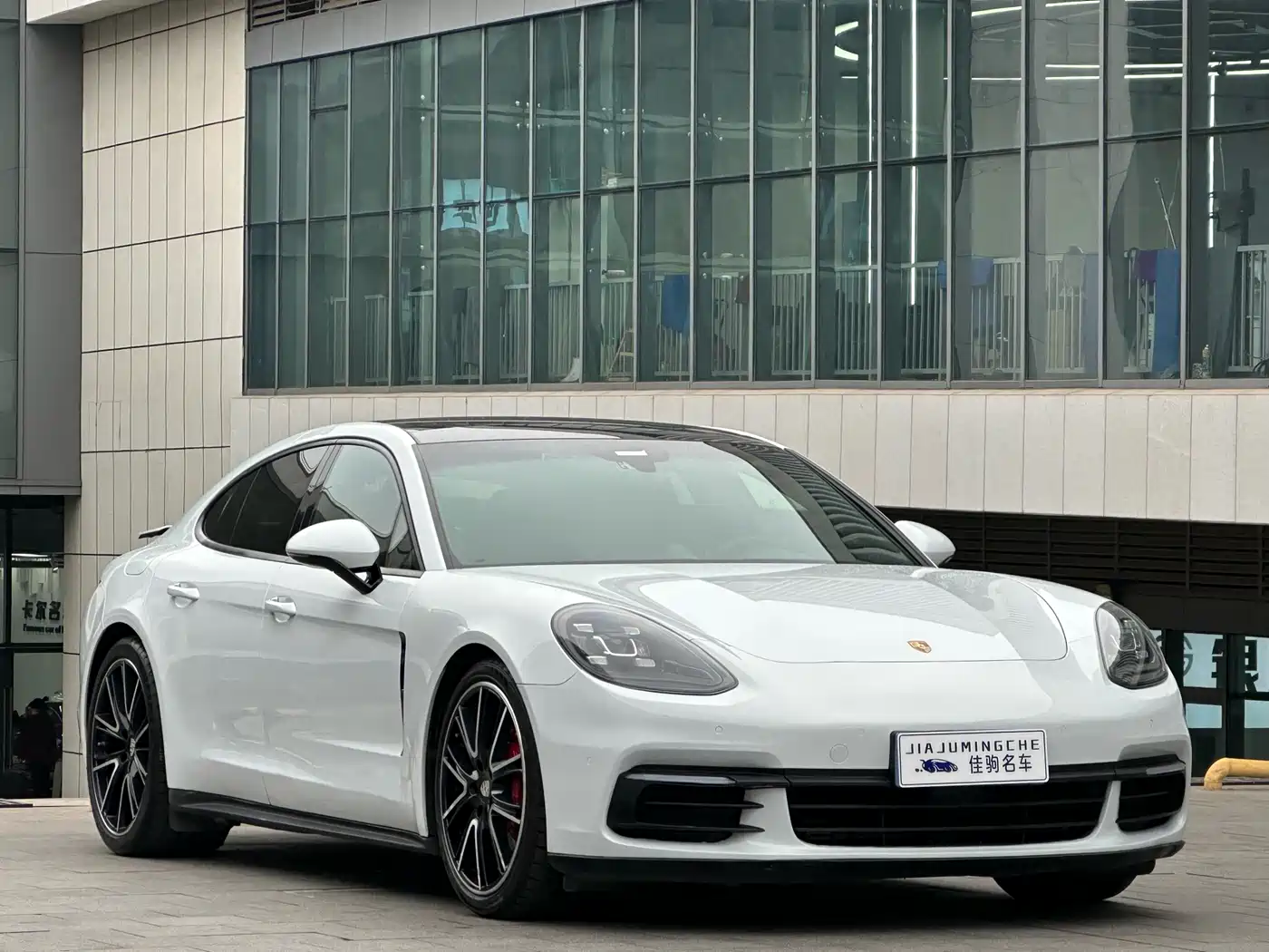 Porsche Panamera 2017 Panamera 3.0T фото 3