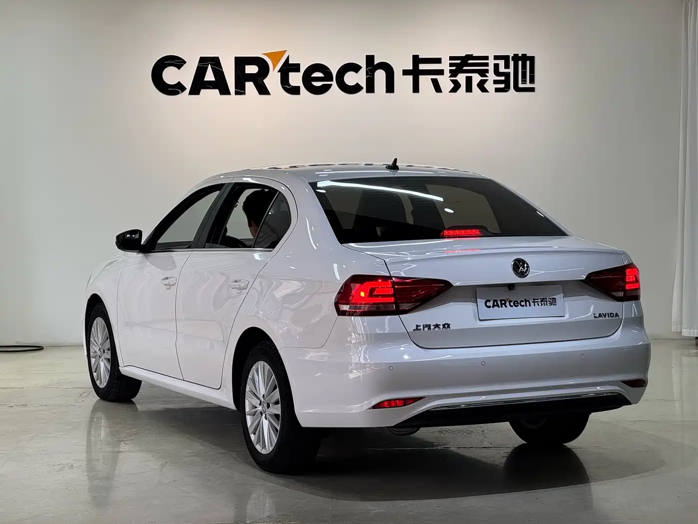 Volkswagen Lavida 2019 Lavida Start 1.5L Auto Comfort (China VI) фото 6